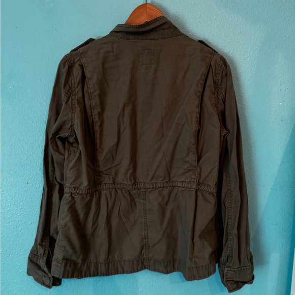 Gap women’s Olive Jacket - Picture 2 of 3